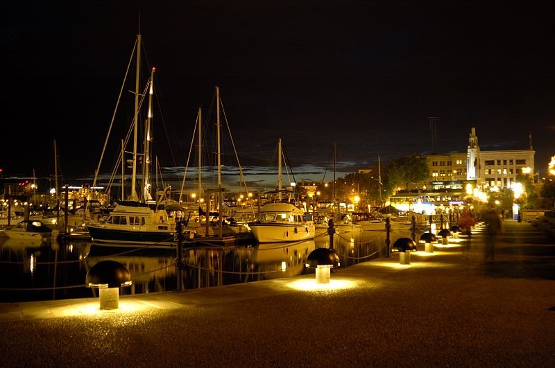 加拿大留学|加拿大留学费用|加拿大留学条件|加